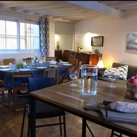 Maison De Village A 3*